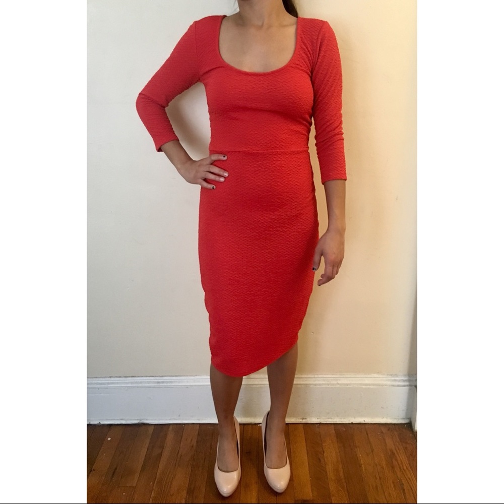 Red Scoopneck Bodycon Date Night Midi Dress